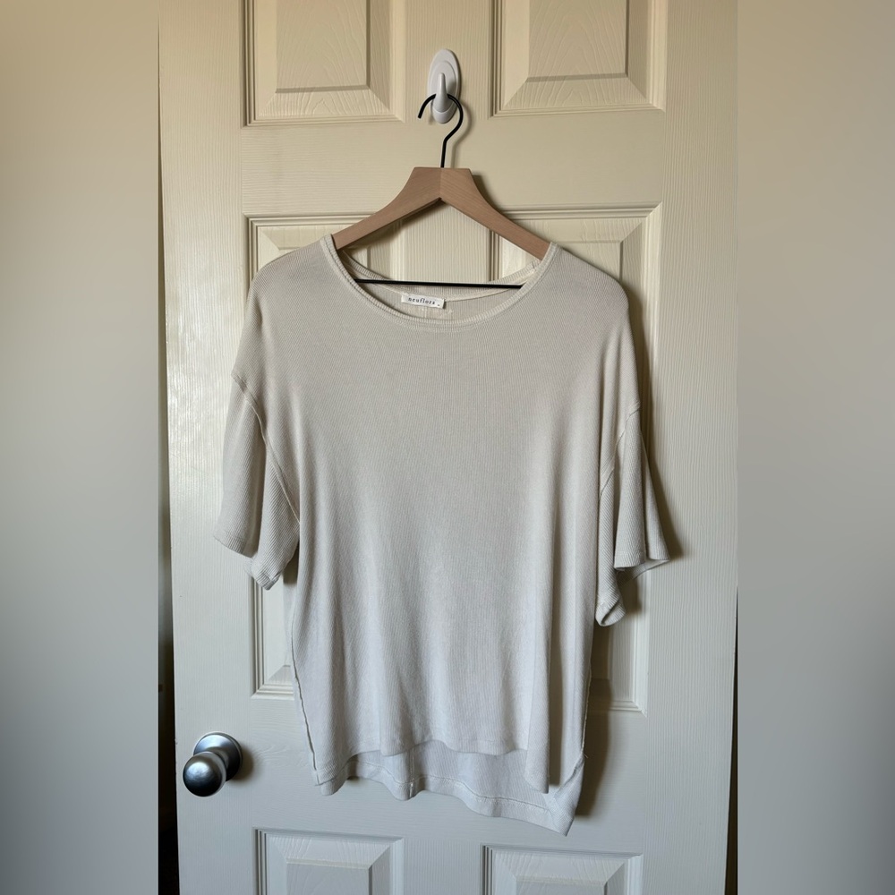Neuflora Parish Top
